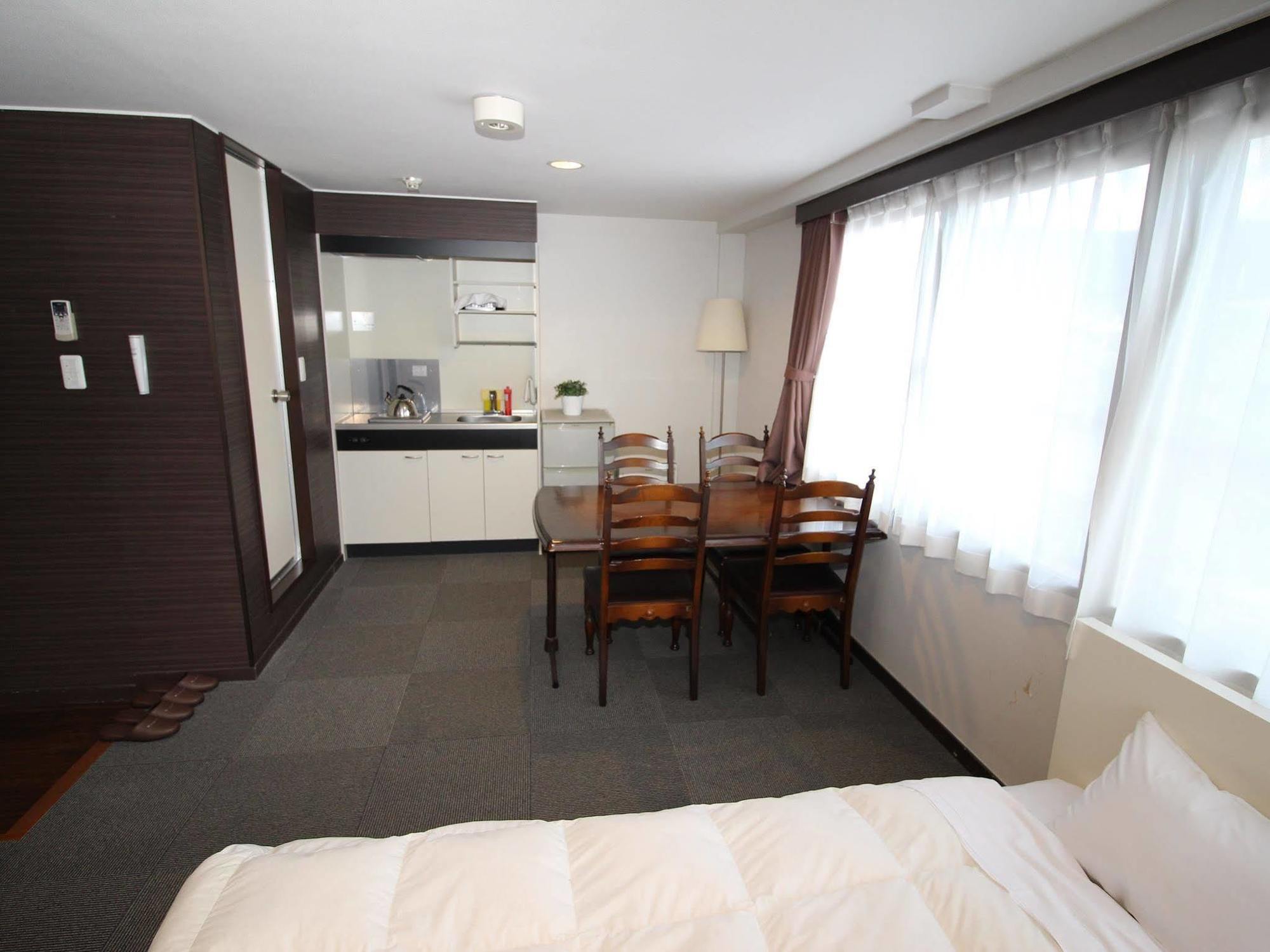 Hotel Chrysantheme Κιότο Εξωτερικό φωτογραφία