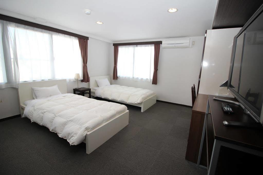 Hotel Chrysantheme Κιότο Εξωτερικό φωτογραφία